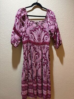 Women's Paisley Midi Dress - Magenta Pink